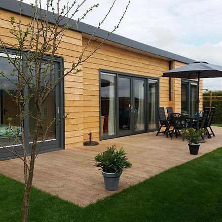 Luxe Vakantie Bungalow Met 3 Slaapkamers Dronrijp Ngoại thất bức ảnh